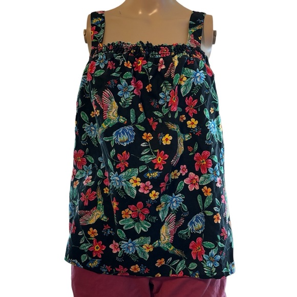 Summer Top Medium - Picture 1 of 7